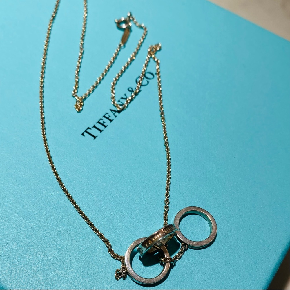 Tiffany & Co. Silver Interlocking Circles Necklace ~ Authentic - Picture 7 of 11